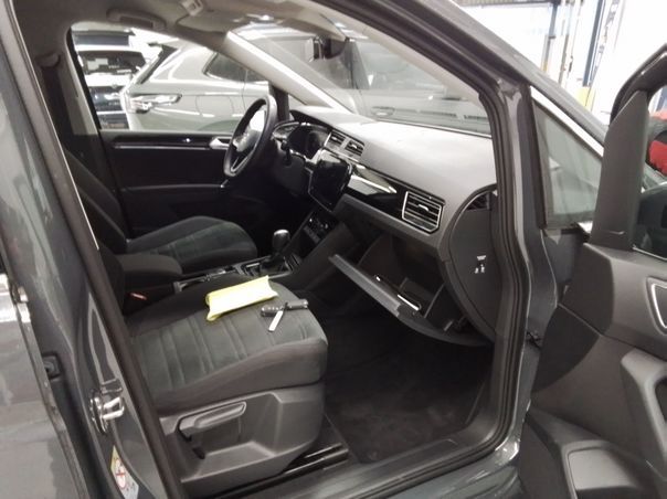 Fahrzeugabbildung Volkswagen Touran 2.0 TDI DSG Highline CarPlay|AHK|ACC|LED