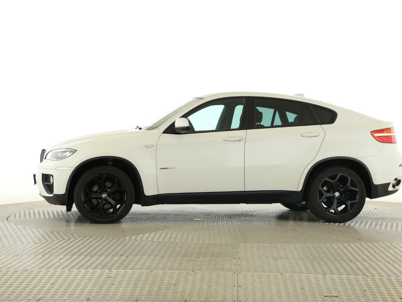 Fahrzeugabbildung BMW X6 xDrive40d HUD|Standhzg|LED|Navi|SoftClose|PDC