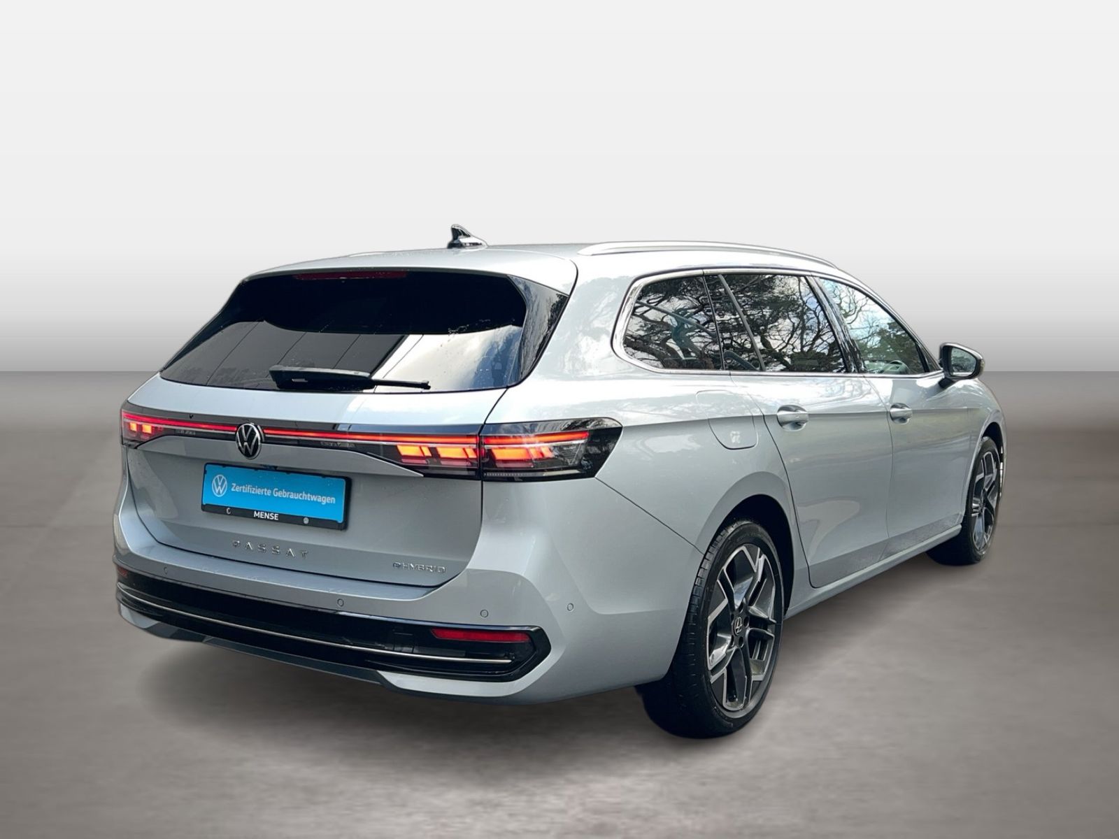 Fahrzeug autohaus mense Fahrzeugabbildung Volkswagen Passat Variant 1.5 TSI eHybrid IQ.Light|Matrix