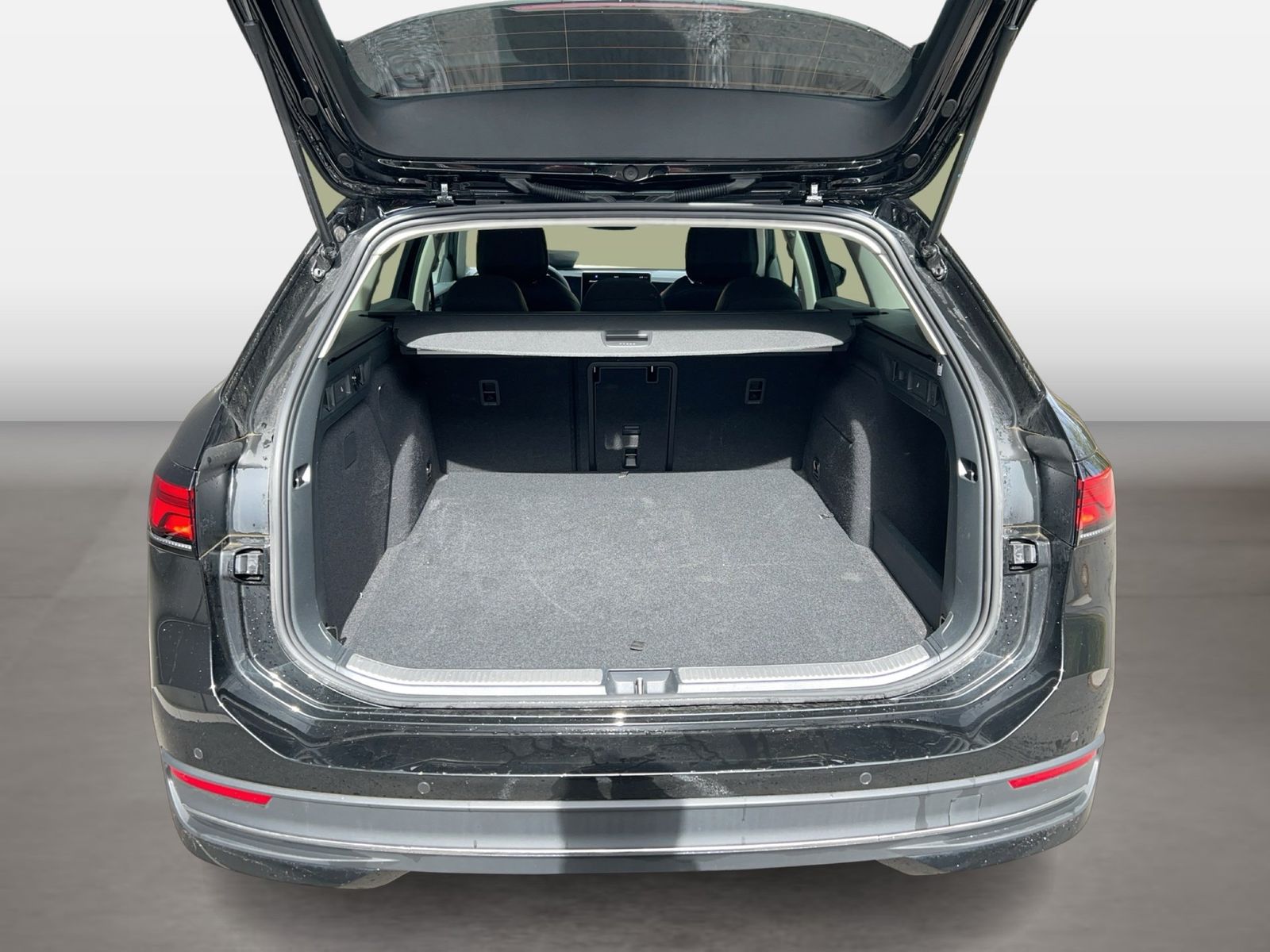 Fahrzeugabbildung Volkswagen Passat Variant 1.5 TSI eHybrid DSG Business