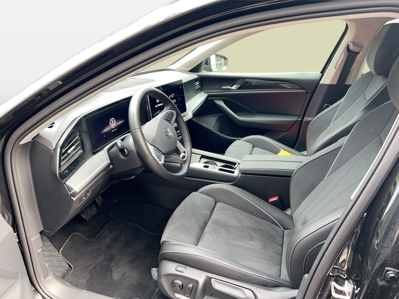 Fahrzeugabbildung Volkswagen Passat Variant 1.5 TSI eHybrid DSG Business