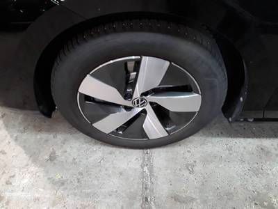 Fahrzeugabbildung Volkswagen Passat Variant 1.5 TSI e-Hybrid DSG Business AHK