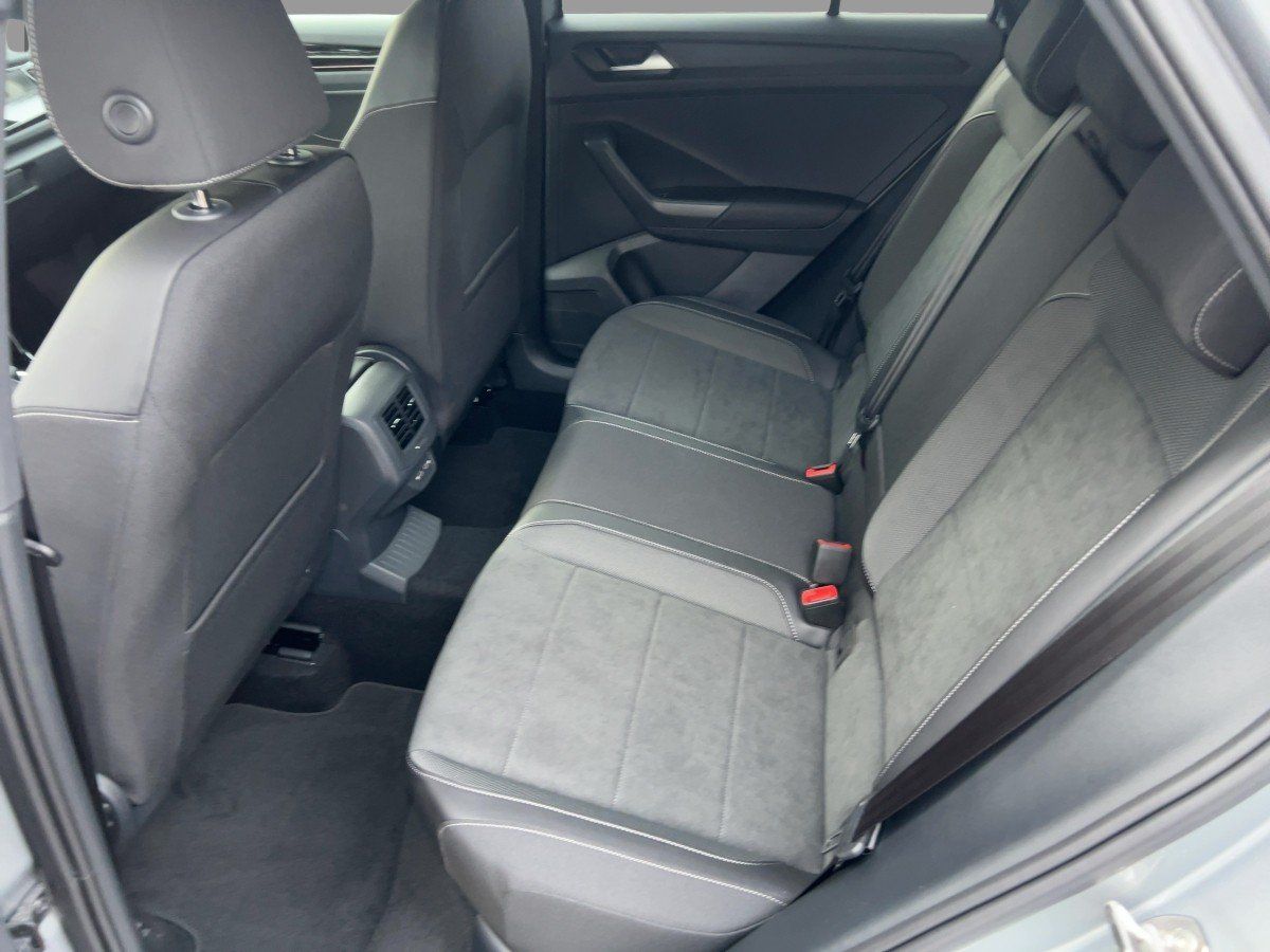 Fahrzeugabbildung Volkswagen T-Roc 2.0 TDI DSG Style AHK BlackStyle Nav Kamer