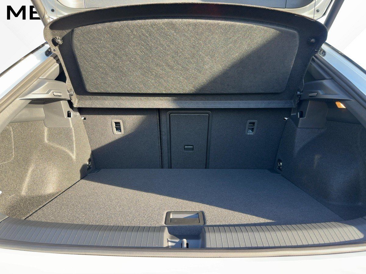 Fahrzeug autohaus mense Fahrzeugabbildung Volkswagen T-Roc 1.5 TSI DSG R-Line AHK BlackStyle Winterre