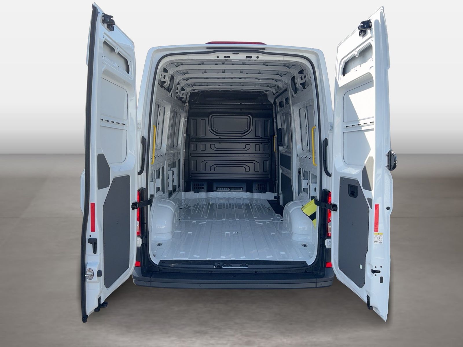 Fahrzeugabbildung Volkswagen NFZ Crafter 35 Kasten HD MR Front TDI EU6 103kW