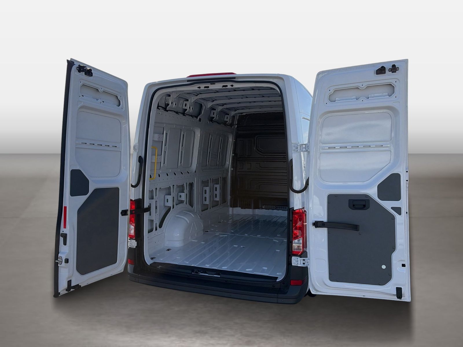 Fahrzeugabbildung Volkswagen NFZ Crafter 35 Kasten HD MR Front TDI EU6 103kW
