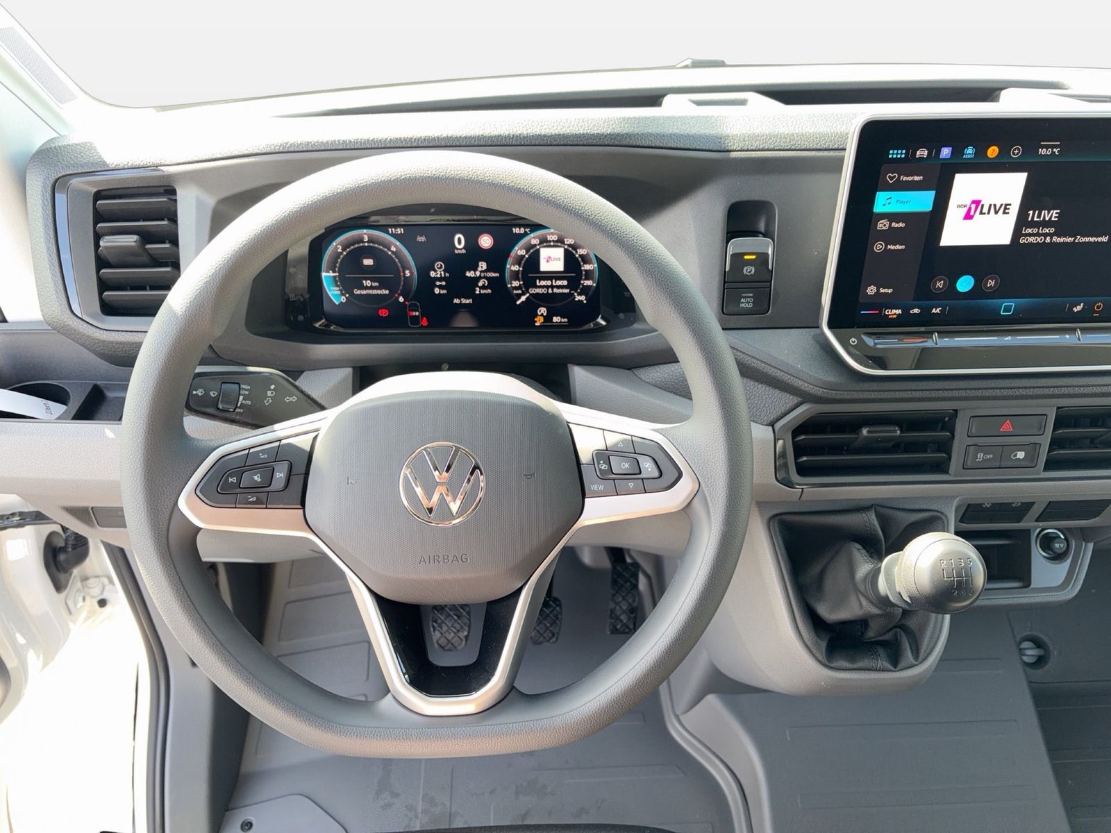 Fahrzeugabbildung Volkswagen NFZ Crafter 35 Kasten HD MR Front TDI EU6 103kW