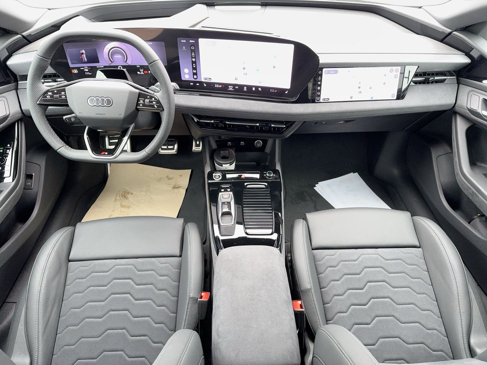 Fahrzeugabbildung Audi A6 e-tron Avant quattro S line business Matrix