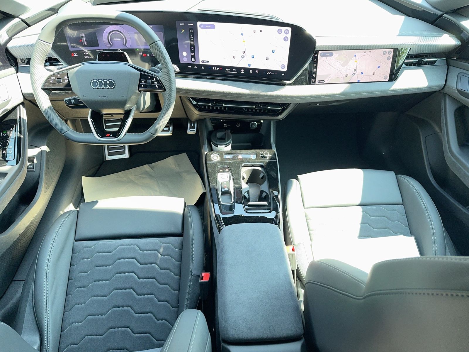 Fahrzeugabbildung Audi A6 e-tron Avant quattro S line business Matrix