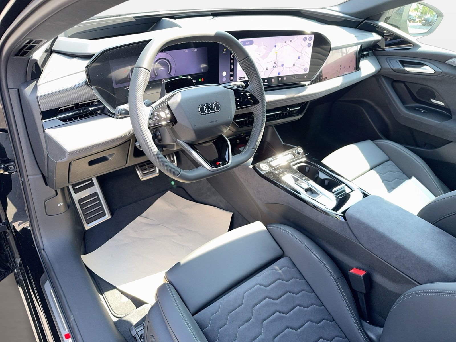 Fahrzeugabbildung Audi A6 e-tron Avant quattro S line business Matrix