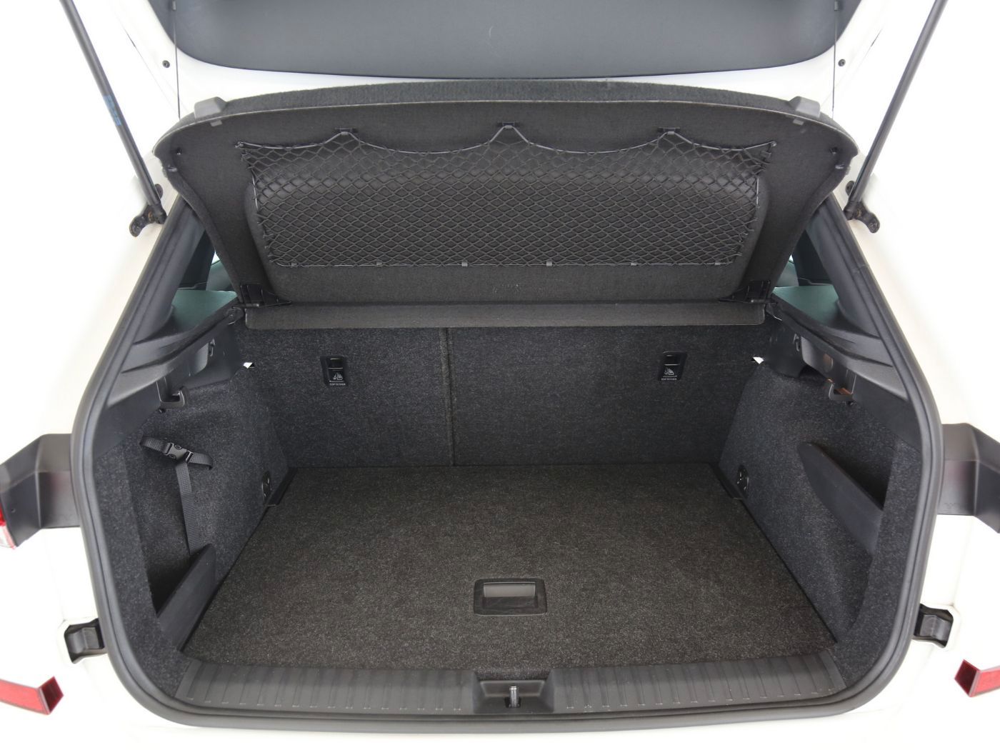 Fahrzeugabbildung SKODA Kamiq 1.0 TSI Monte Carlo Pano|SD|LED|Kamera|PDC