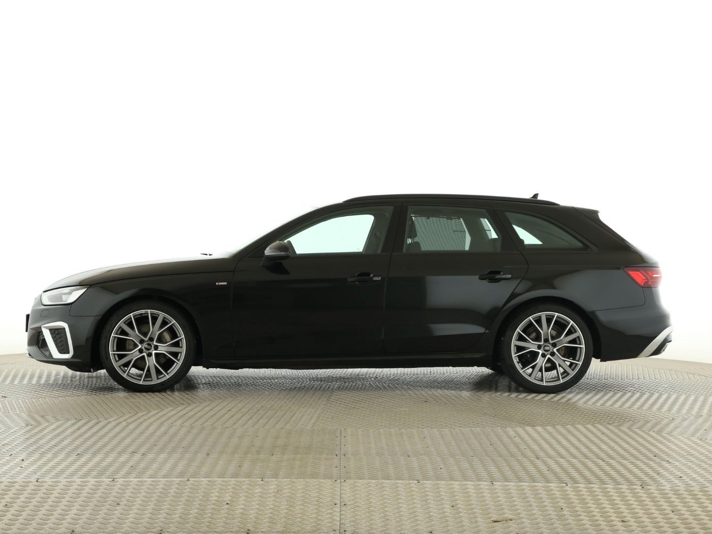 Fahrzeugabbildung Audi A4 Avant 40 TDI quattro S tronic S-Line Matrix