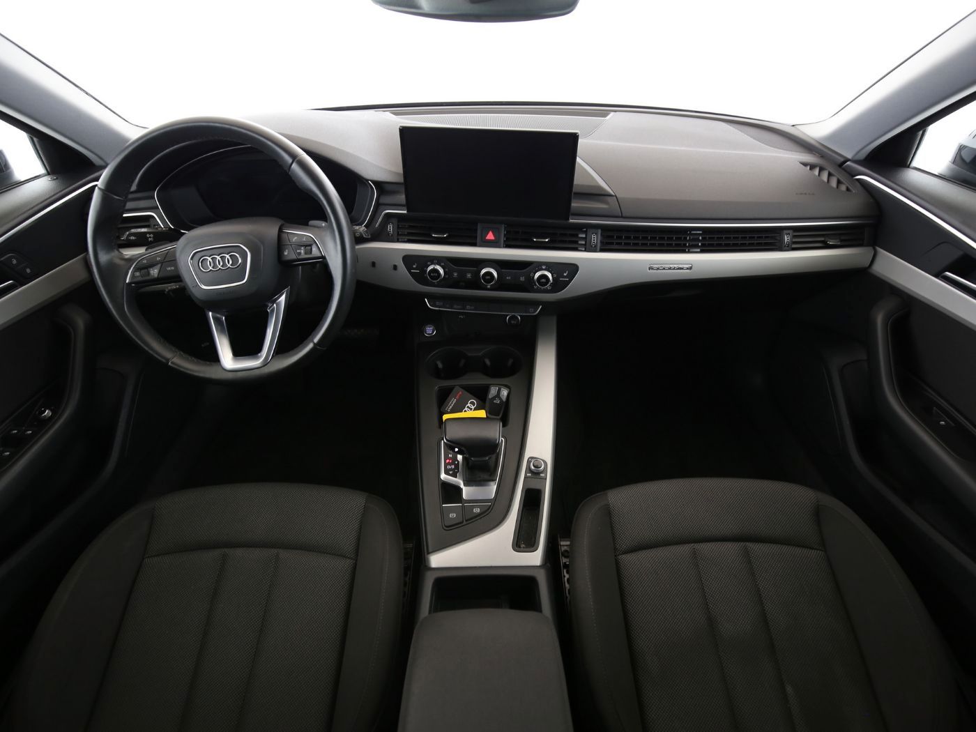 Fahrzeugabbildung Audi A4 Avant 40 TDI quattro S tronic S-Line Matrix