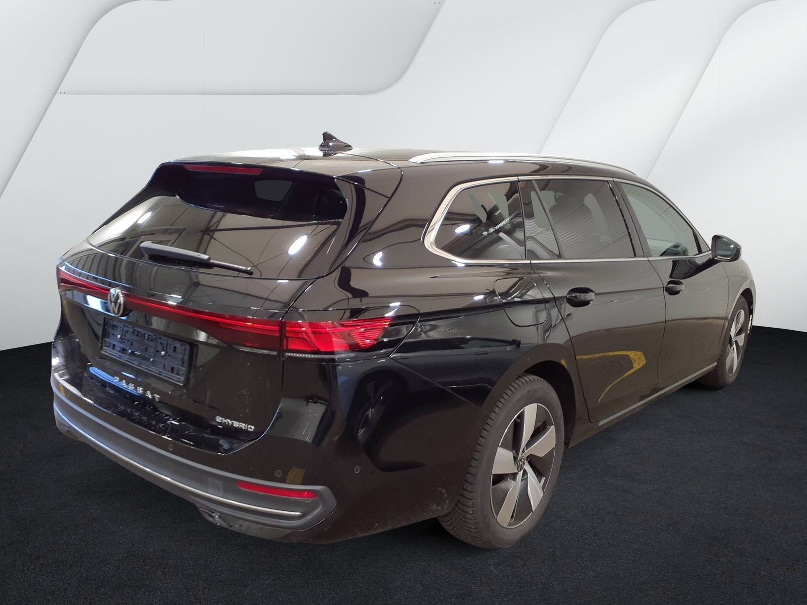 Fahrzeugabbildung Volkswagen Passat Variant 1.5 TSI e Hybrid DSG Business AHK