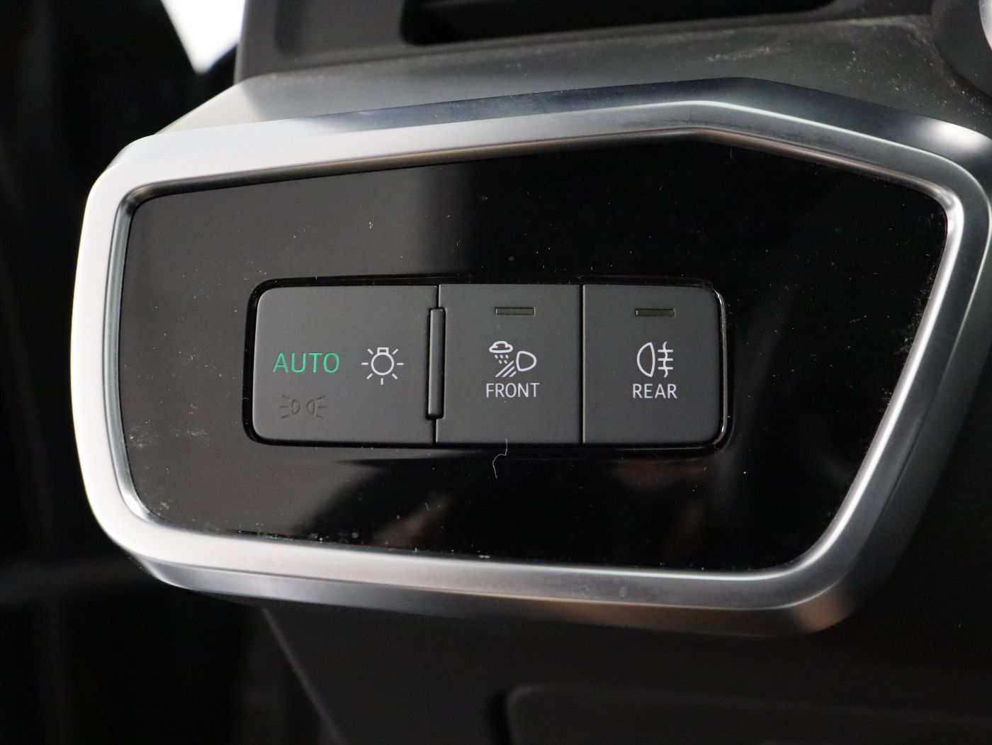 Fahrzeugabbildung Audi A6 Avant 45 TDI quattro S tronic S line |Matrix