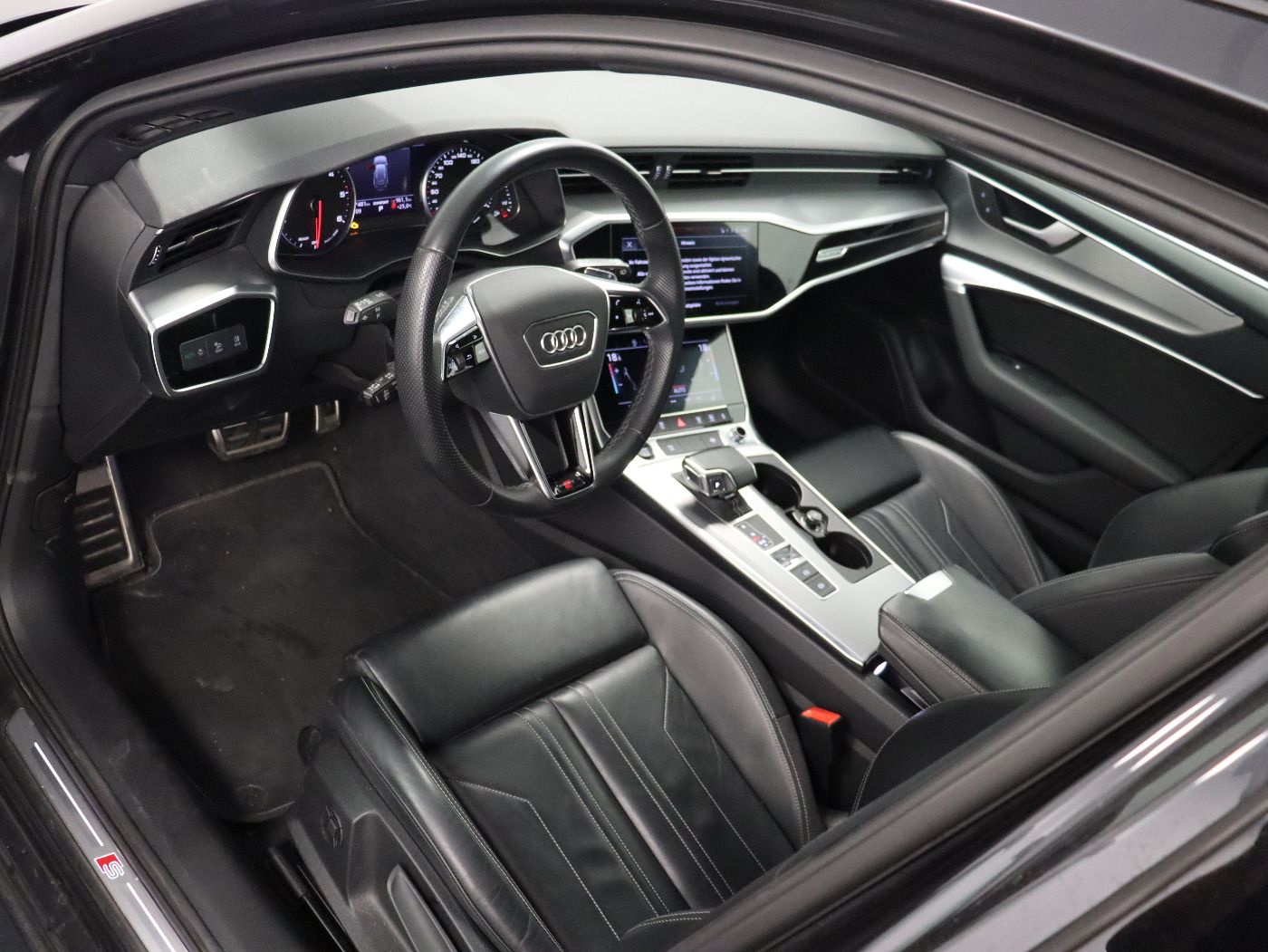 Fahrzeugabbildung Audi A6 Avant 45 TDI quattro S tronic S line |Matrix