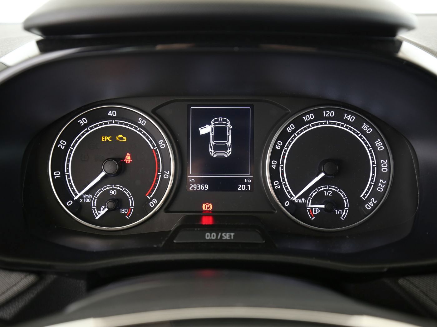 Fahrzeugabbildung SKODA Fabia 1.0 TSI Tour LED|Navi|KlimaA|LaneAss|PDC