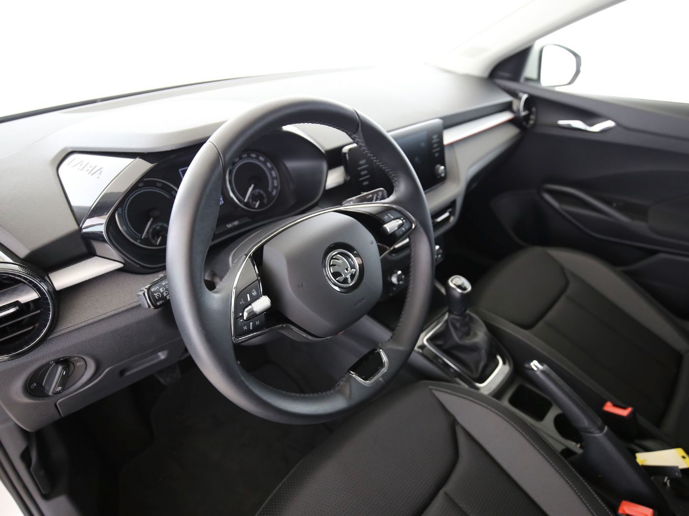 Fahrzeugabbildung SKODA Fabia 1.0 TSI Tour LED|Navi|KlimaA|LaneAss|PDC