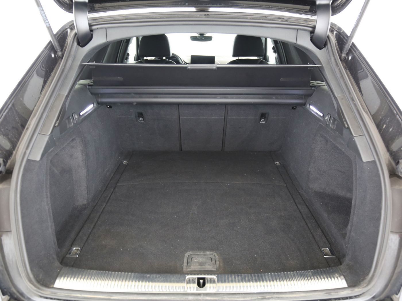 Fahrzeugabbildung Audi A4 Avant 40 TDI S tronic S line ACC|LED|Navi|PDC