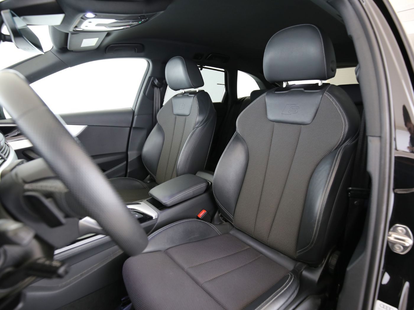 Fahrzeugabbildung Audi A4 Avant 40 TDI S tronic S line ACC|LED|Navi|PDC