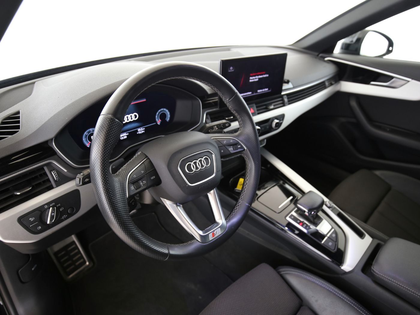 Fahrzeugabbildung Audi A4 Avant 40 TDI S tronic S line ACC|LED|Navi|PDC
