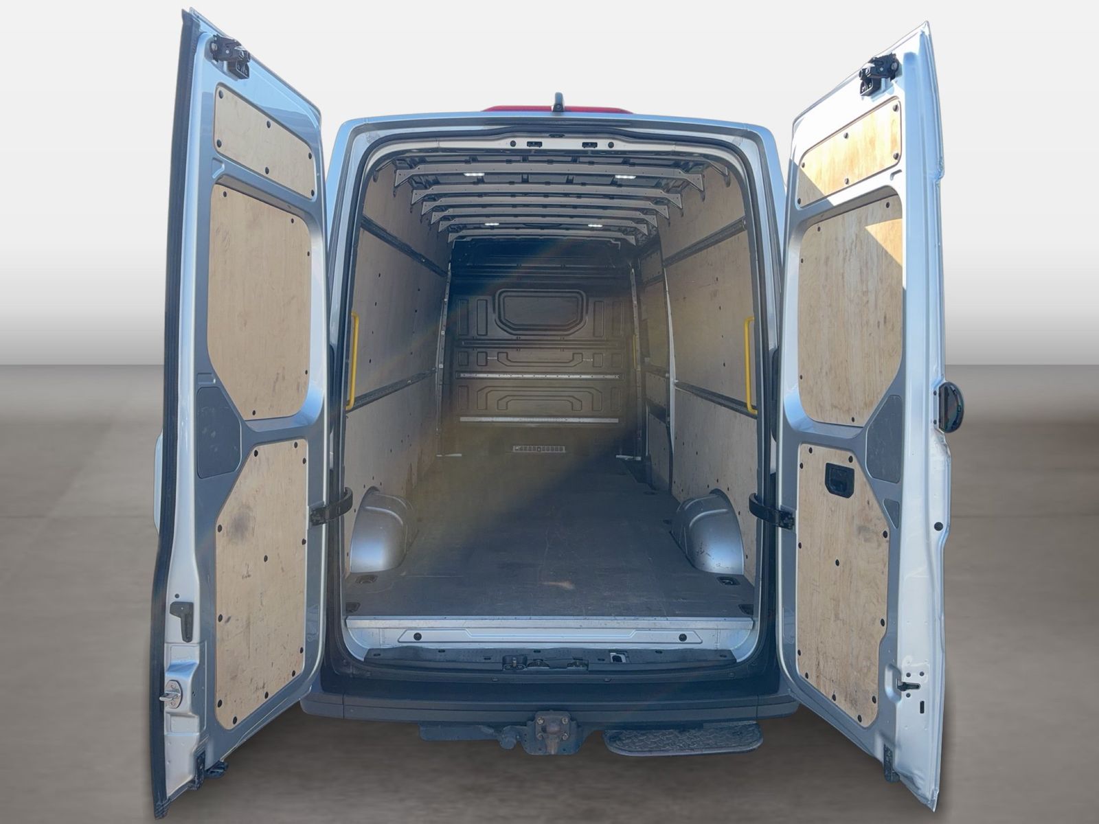 Fahrzeugabbildung Volkswagen Crafter 35 2.0 TDI RWD Kasten lang Hochdach AHK