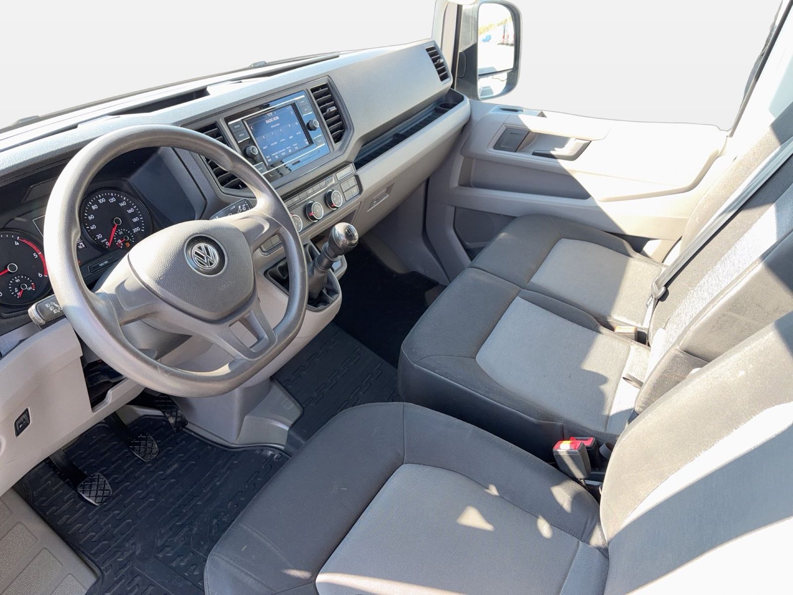 Fahrzeugabbildung Volkswagen Crafter 35 2.0 TDI RWD Kasten lang Hochdach AHK