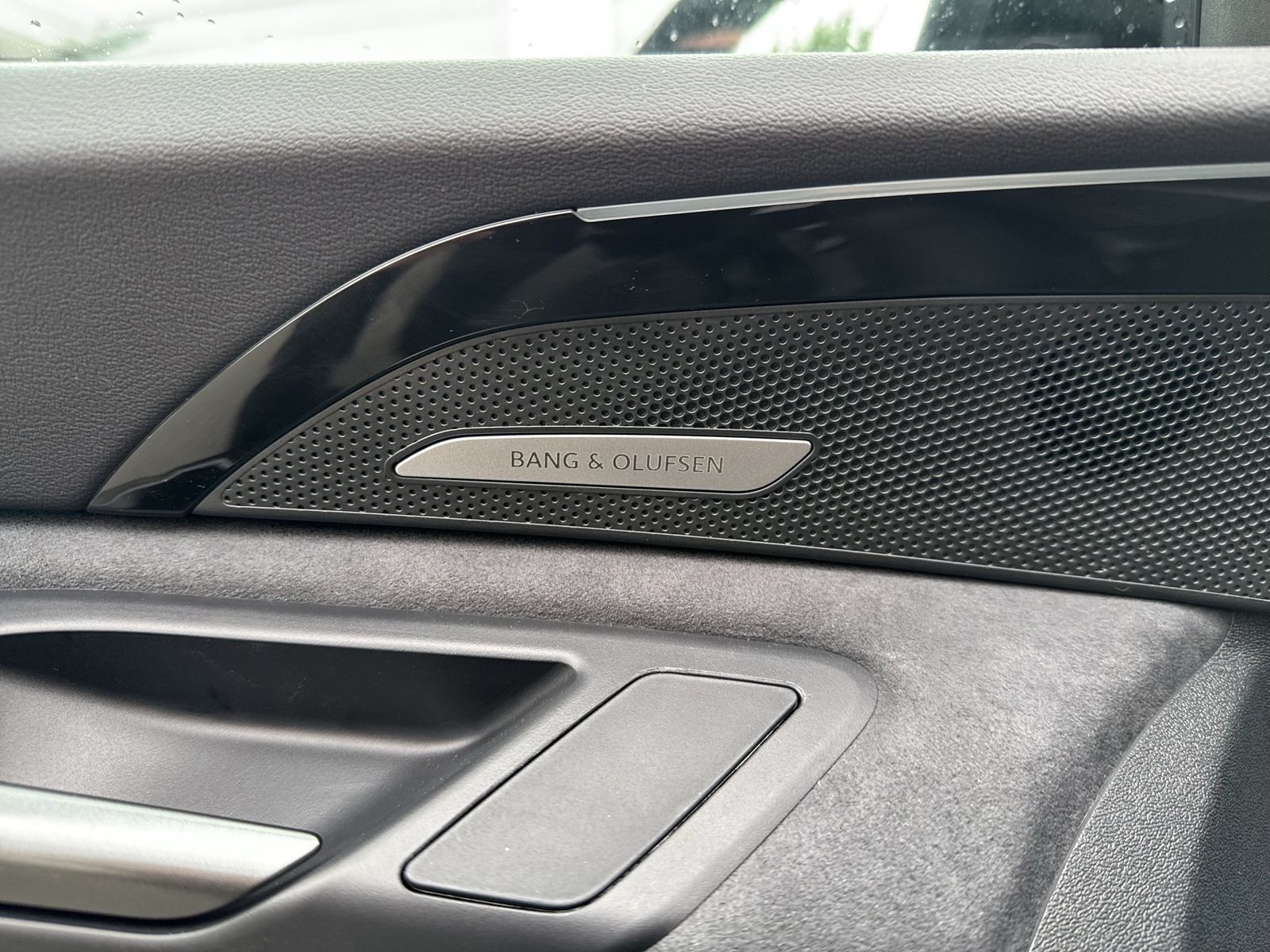 Fahrzeug autohaus mense Fahrzeugabbildung Audi Q5 SUV TDI quattro 150 kW S tronic Matrix|B&O|Te - mit KI generiert/bearbeitet