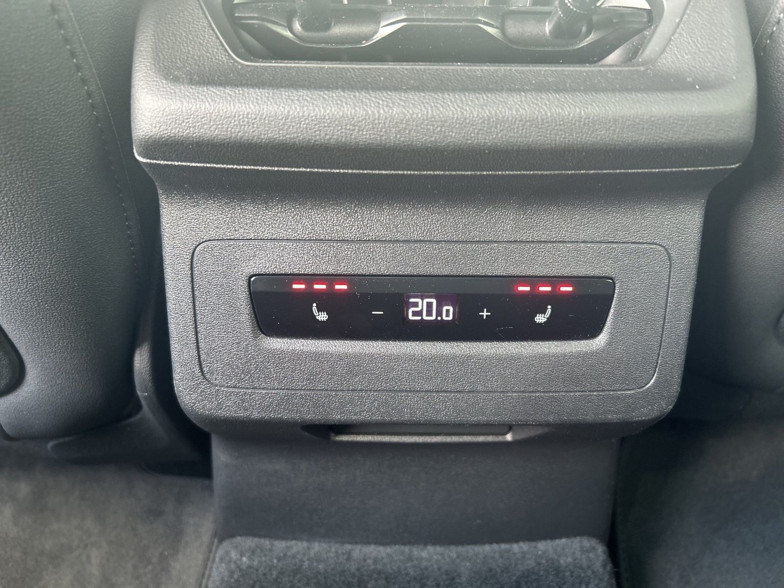 Fahrzeugabbildung Audi Q6 e-tron performance S line B&O|AHK|HUD