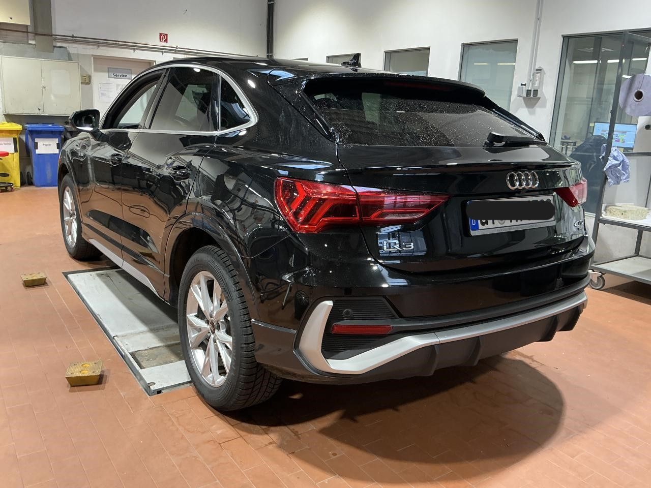 Fahrzeug autohaus mense Fahrzeugabbildung Audi Q3 Sportback 40 TDI quattro S tronic S line AHK