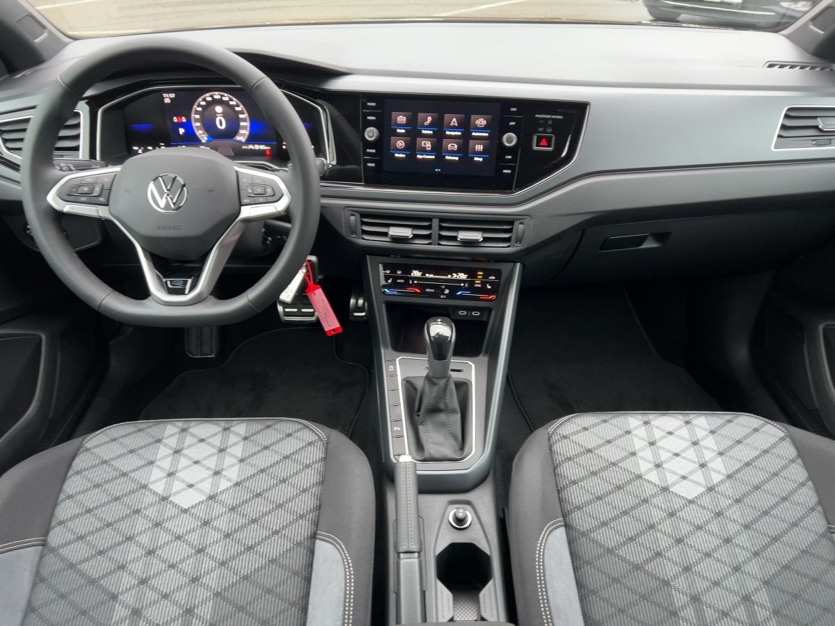 Fahrzeugabbildung Volkswagen Taigo 1.5 TSI DSG R-Line |Matrix|ACC|VirtualCP