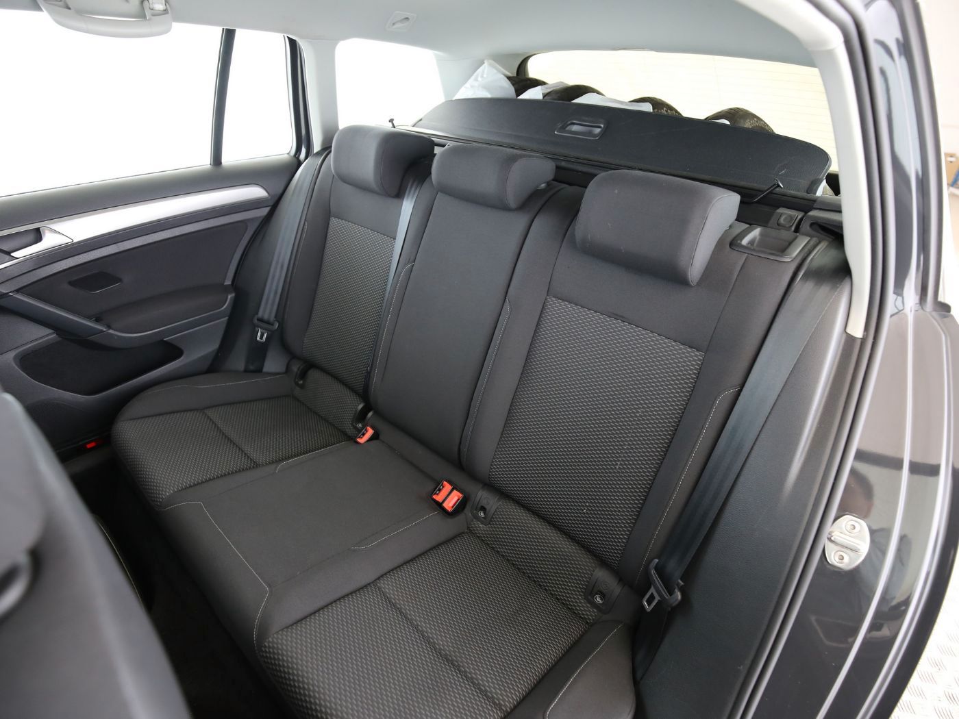 Fahrzeugabbildung Volkswagen Golf VII Variant 1.6 TDI BMT Trendline CarPlay