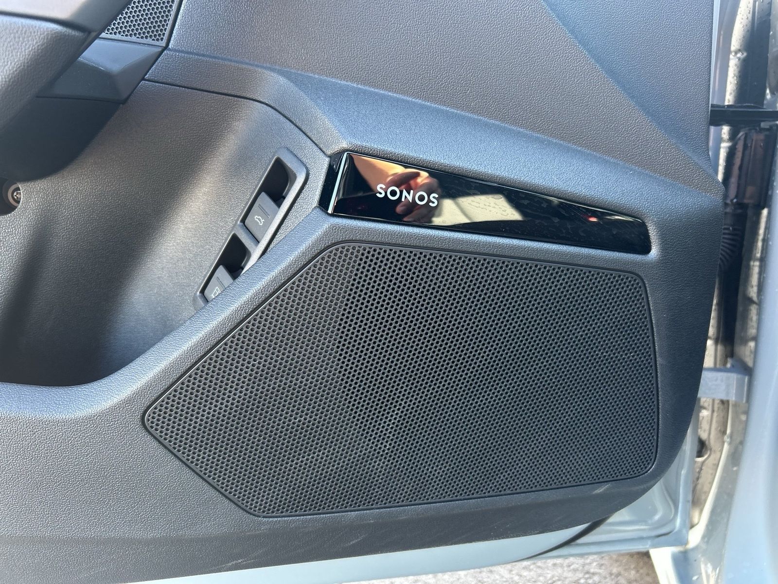 Fahrzeugabbildung Audi A3 Sportback 40 TFSI e S tronic Sonos|AHK|HUD|LM