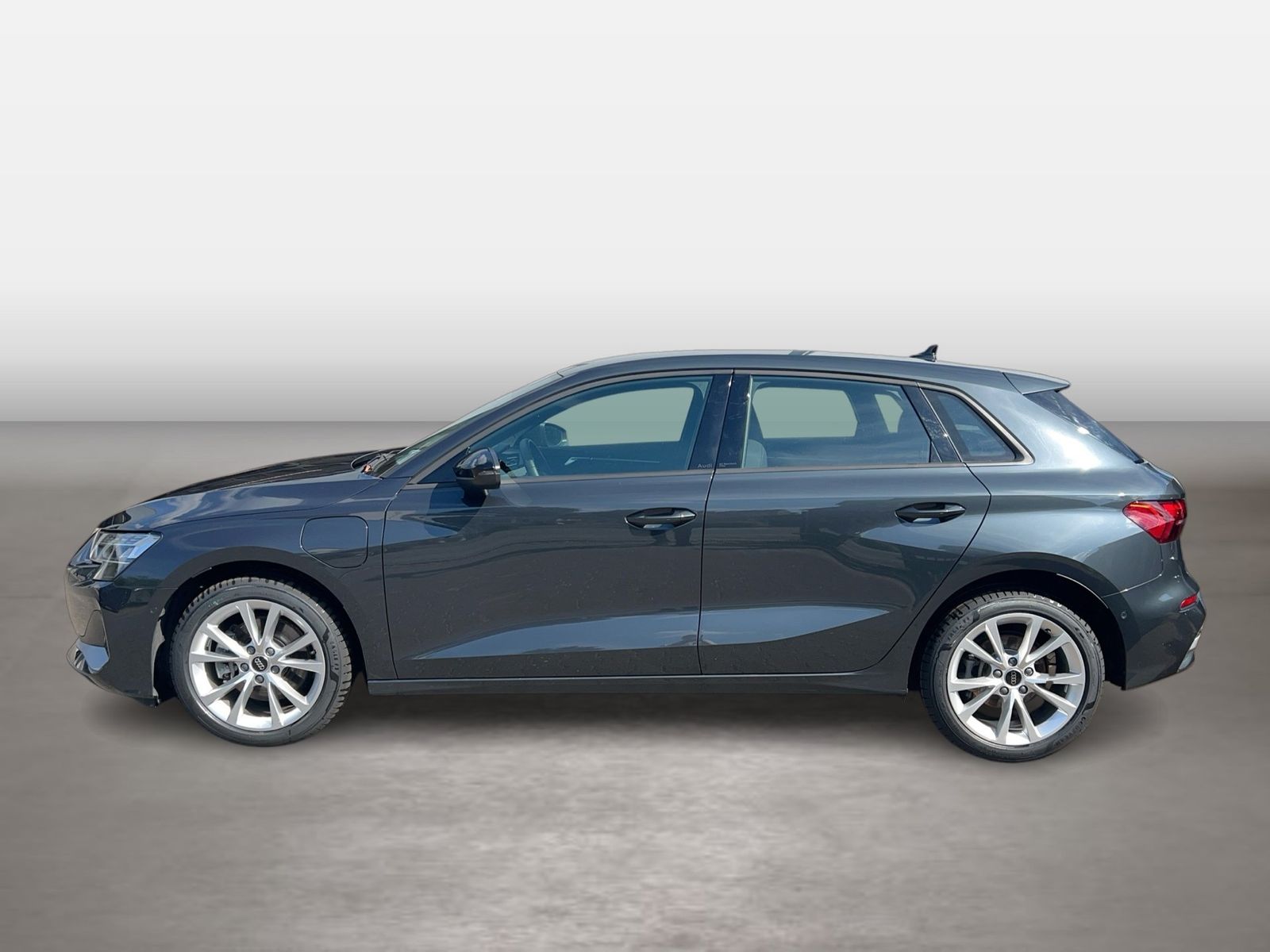 Fahrzeugabbildung Audi A3 Sportback 40 TFSI e S tronic advanced ACC|LED
