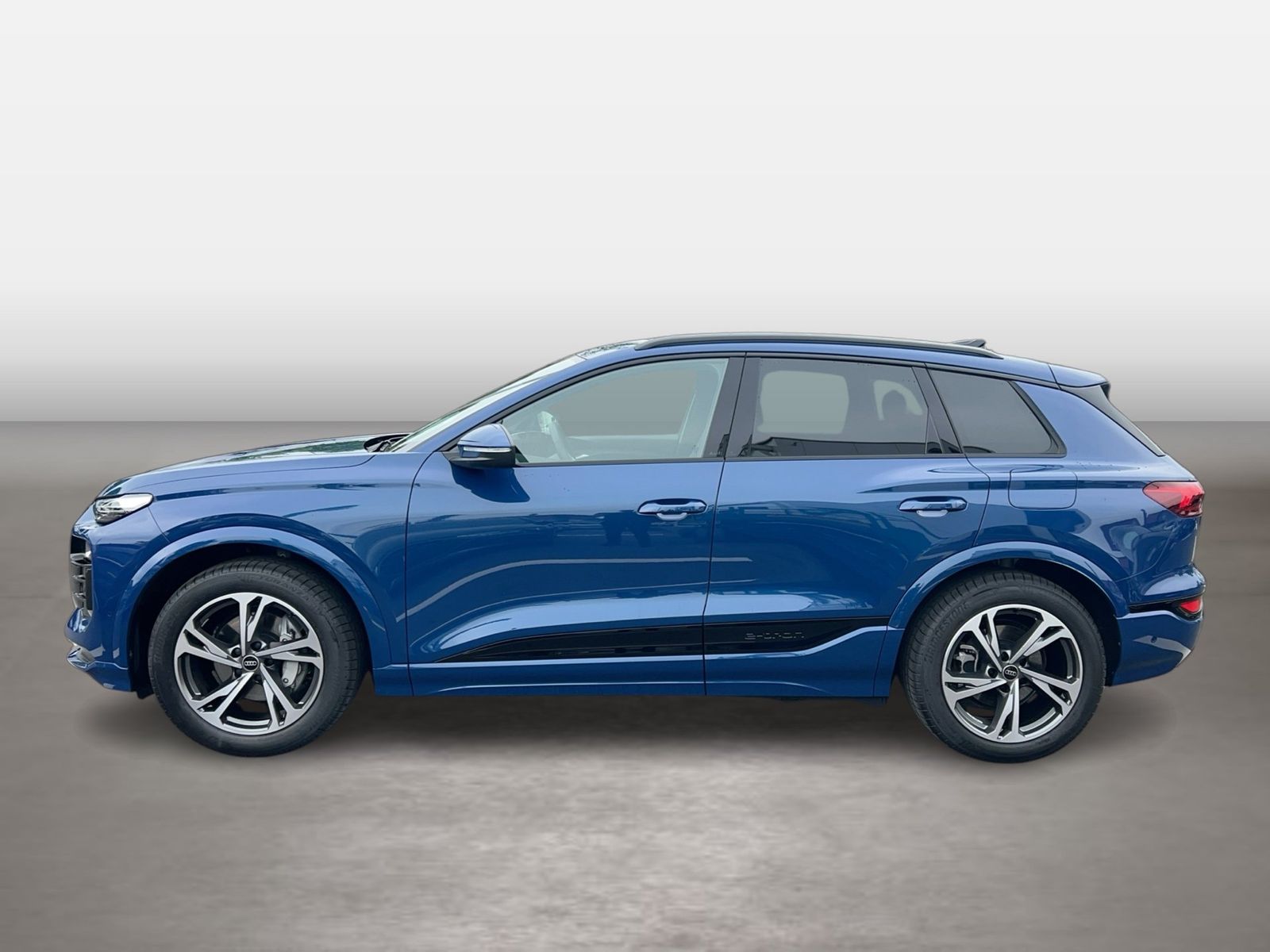 Fahrzeug autohaus mense Fahrzeugabbildung Audi Q6 e-tron Tech pro AHK|Luft|Standhzg|4xSHZG|ACC|
