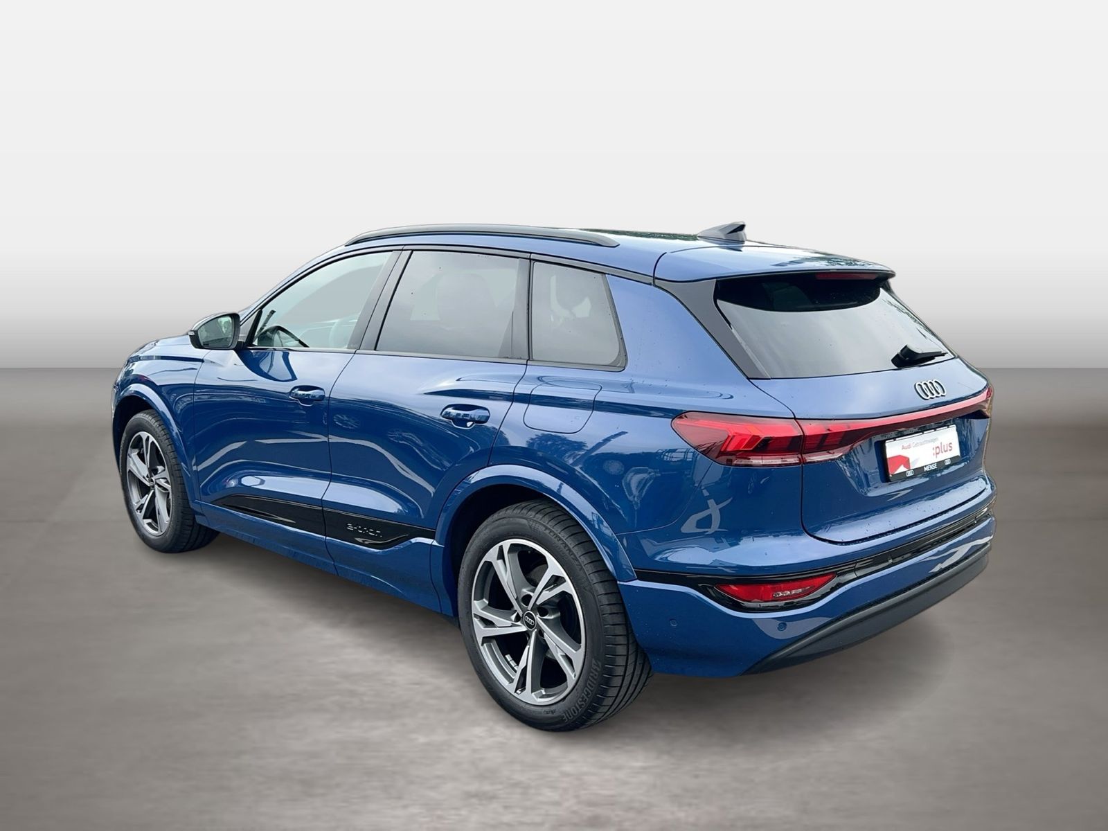 Fahrzeug autohaus mense Fahrzeugabbildung Audi Q6 e-tron Tech pro AHK|Luft|Standhzg|4xSHZG|ACC|