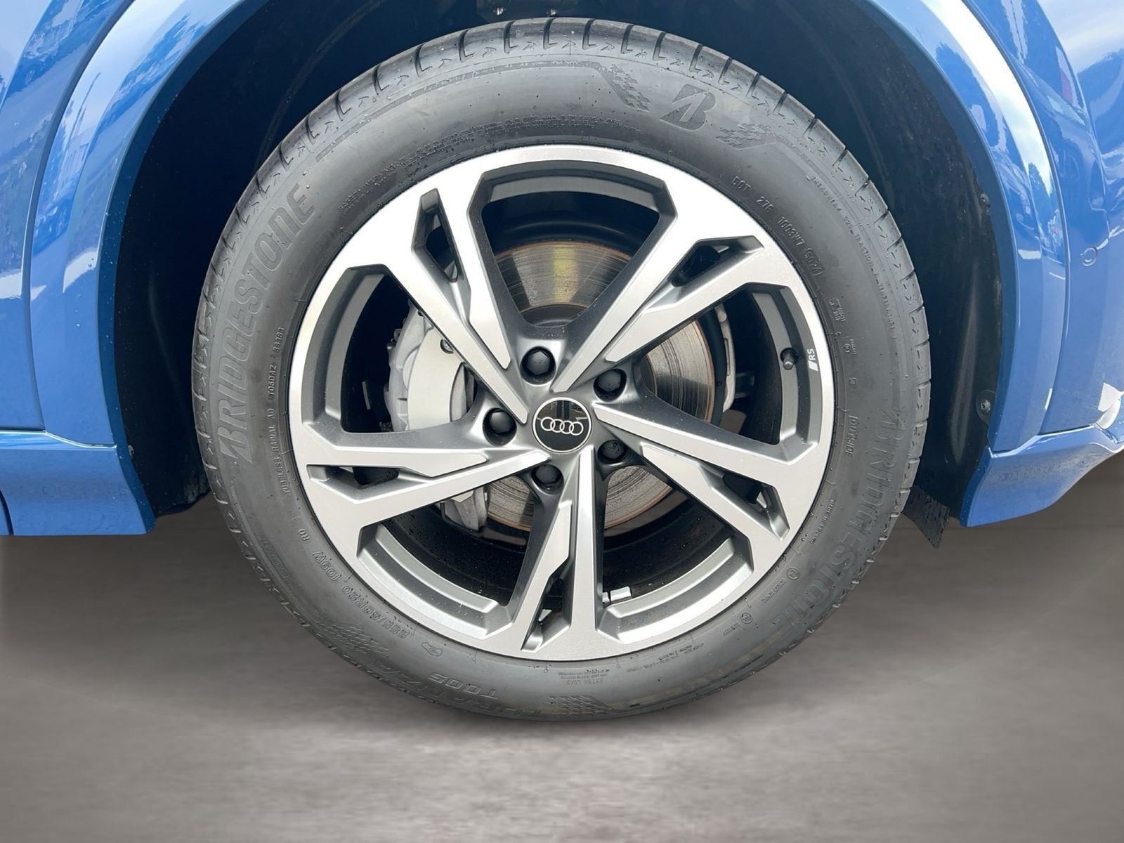 Fahrzeug autohaus mense Fahrzeugabbildung Audi Q6 e-tron Tech pro AHK|Luft|Standhzg|4xSHZG|ACC|