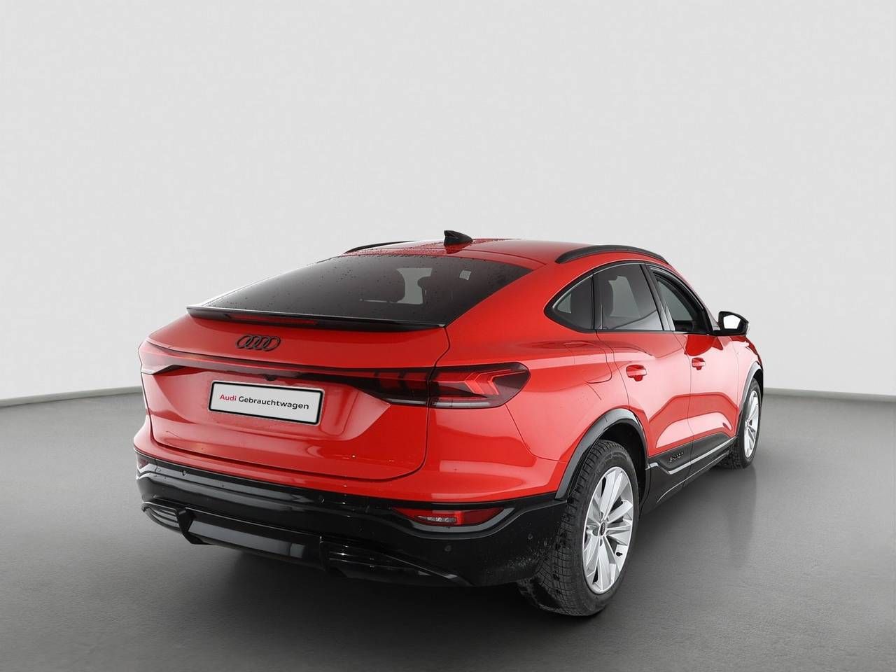 Fahrzeugabbildung Audi Q6 Sportback e-tron S line B&O|AHK|HUD|LM