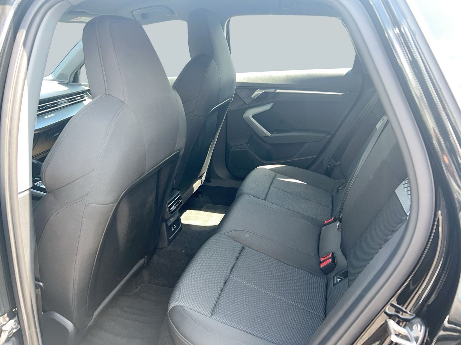 Fahrzeug autohaus mense Fahrzeugabbildung Audi A3 Sportback 40 TFSI e S tronic Advanced ACC|LED