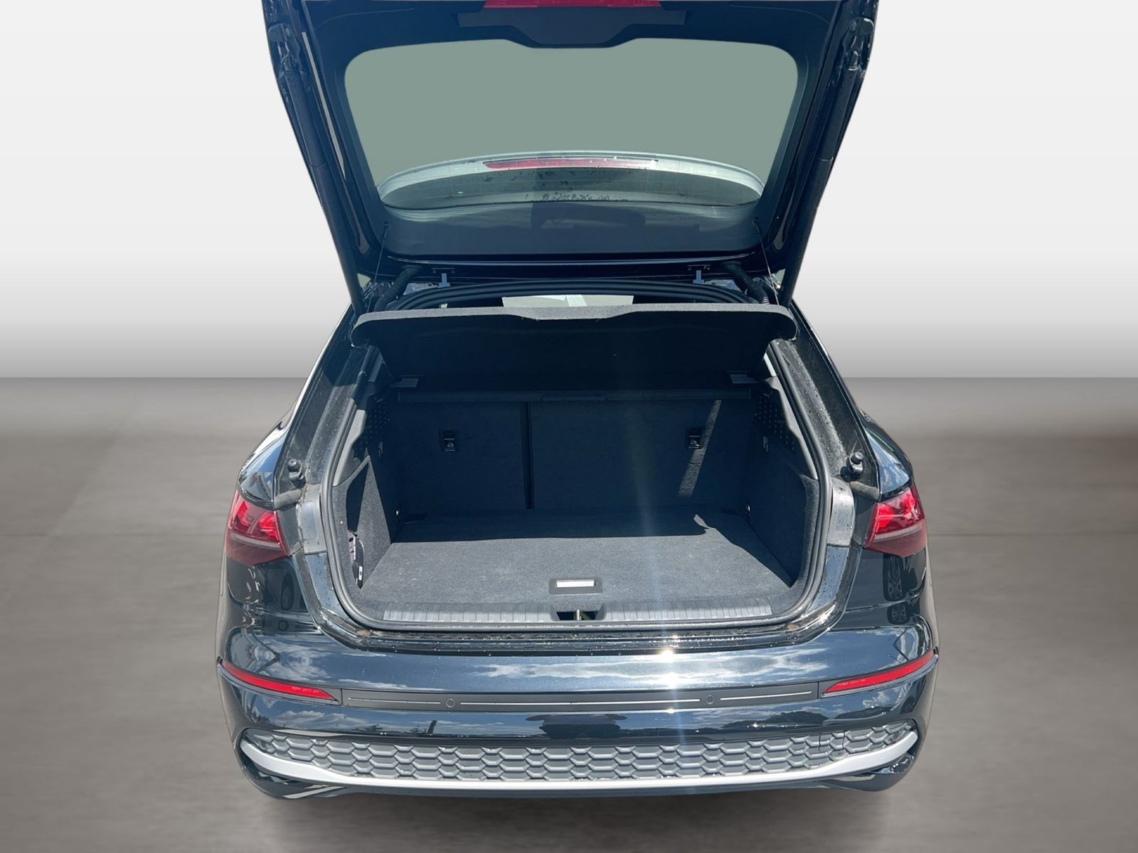 Fahrzeug autohaus mense Fahrzeugabbildung Audi A3 Sportback 40 TFSI e S tronic Advanced ACC|LED