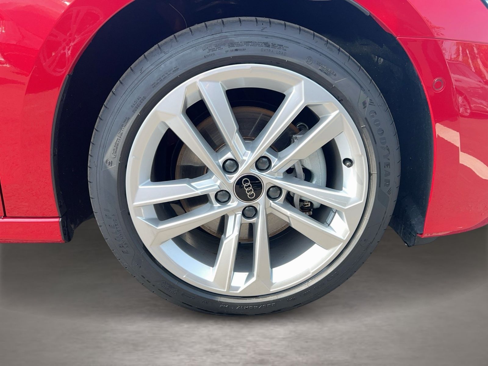 Fahrzeugabbildung Audi A3 Sportback 40 TFSI e S tronic advanced Matrix