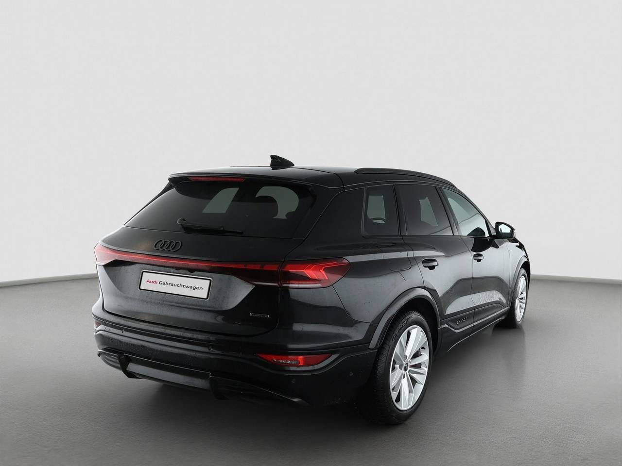 Fahrzeug autohaus mense Fahrzeugabbildung Audi Q6 e-tron quattro S line AHK|HUD|Standhzg