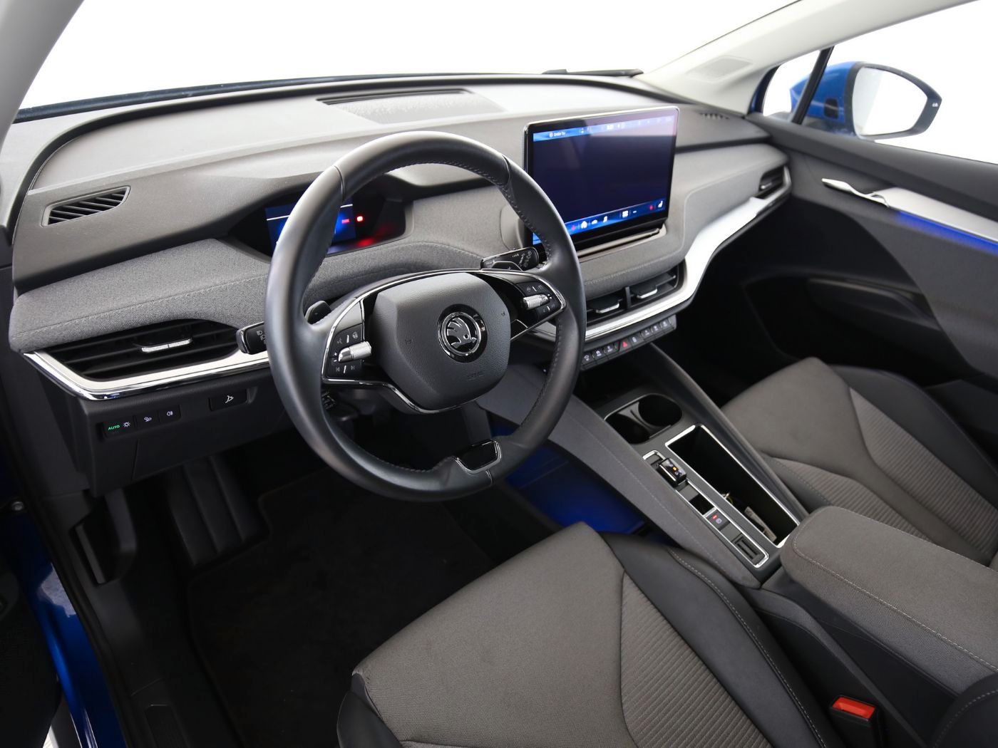 Fahrzeugabbildung SKODA Enyaq 60 Loft 4xSHZG|ACC|LED|VirtualCP|KeyLess