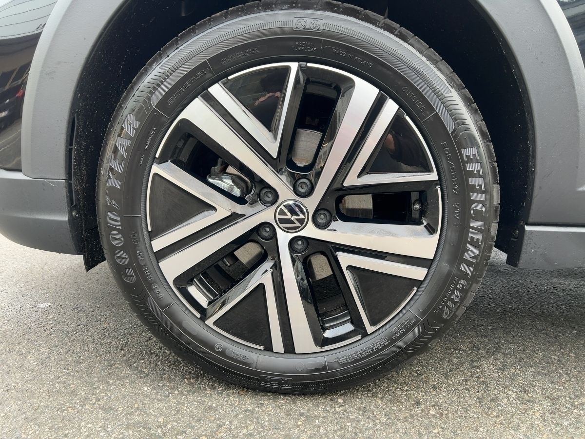 Fahrzeugabbildung Volkswagen Taigo 1.0 TSI DSG Style Nav IQ.Light Winterräder