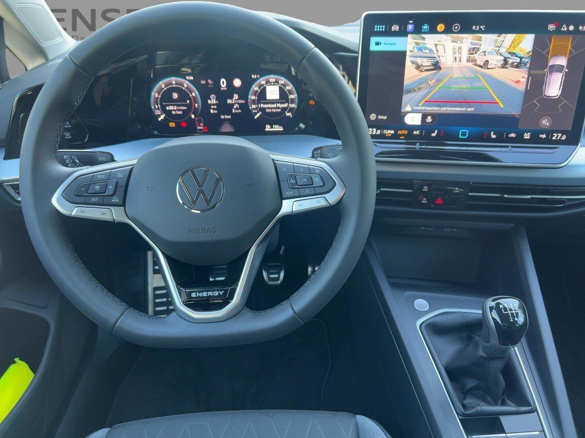 Fahrzeugabbildung Volkswagen Golf 1.5 TSI Energy Kamera Ganzjahresreifen SHZG