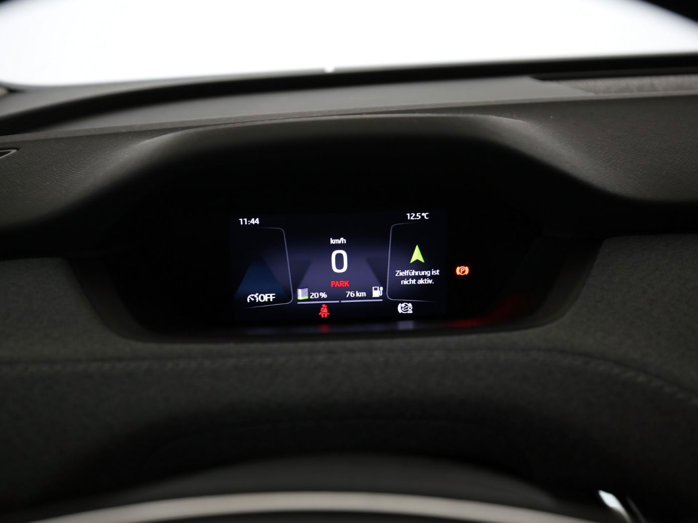 Fahrzeugabbildung SKODA Enyaq 50 Loft LED|VirtualCP|KlimaA|LaneAss|PDC