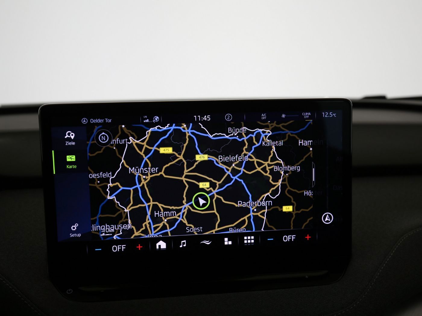 Fahrzeugabbildung SKODA Enyaq 50 Loft LED|VirtualCP|KlimaA|LaneAss|PDC