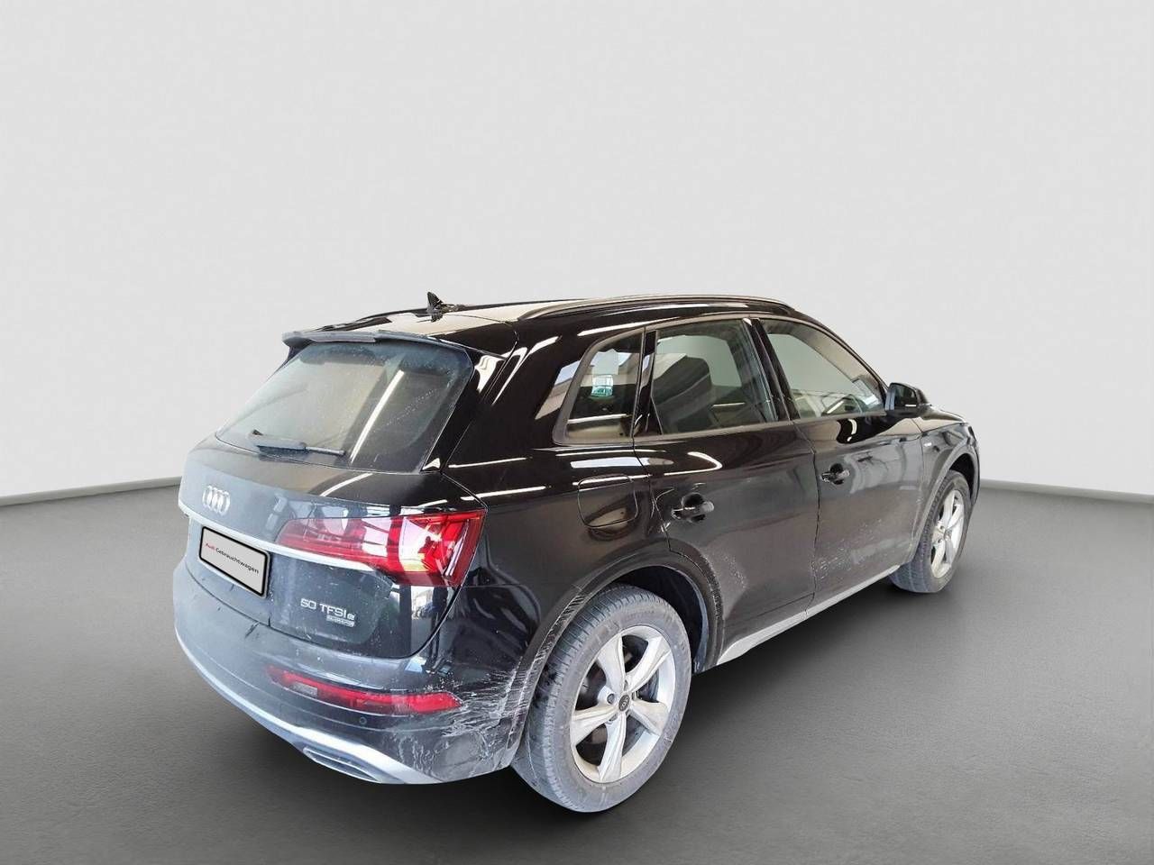 Fahrzeugabbildung Audi Q5 50 TFSI e quattro S tronic S-Line Matrix|ACC