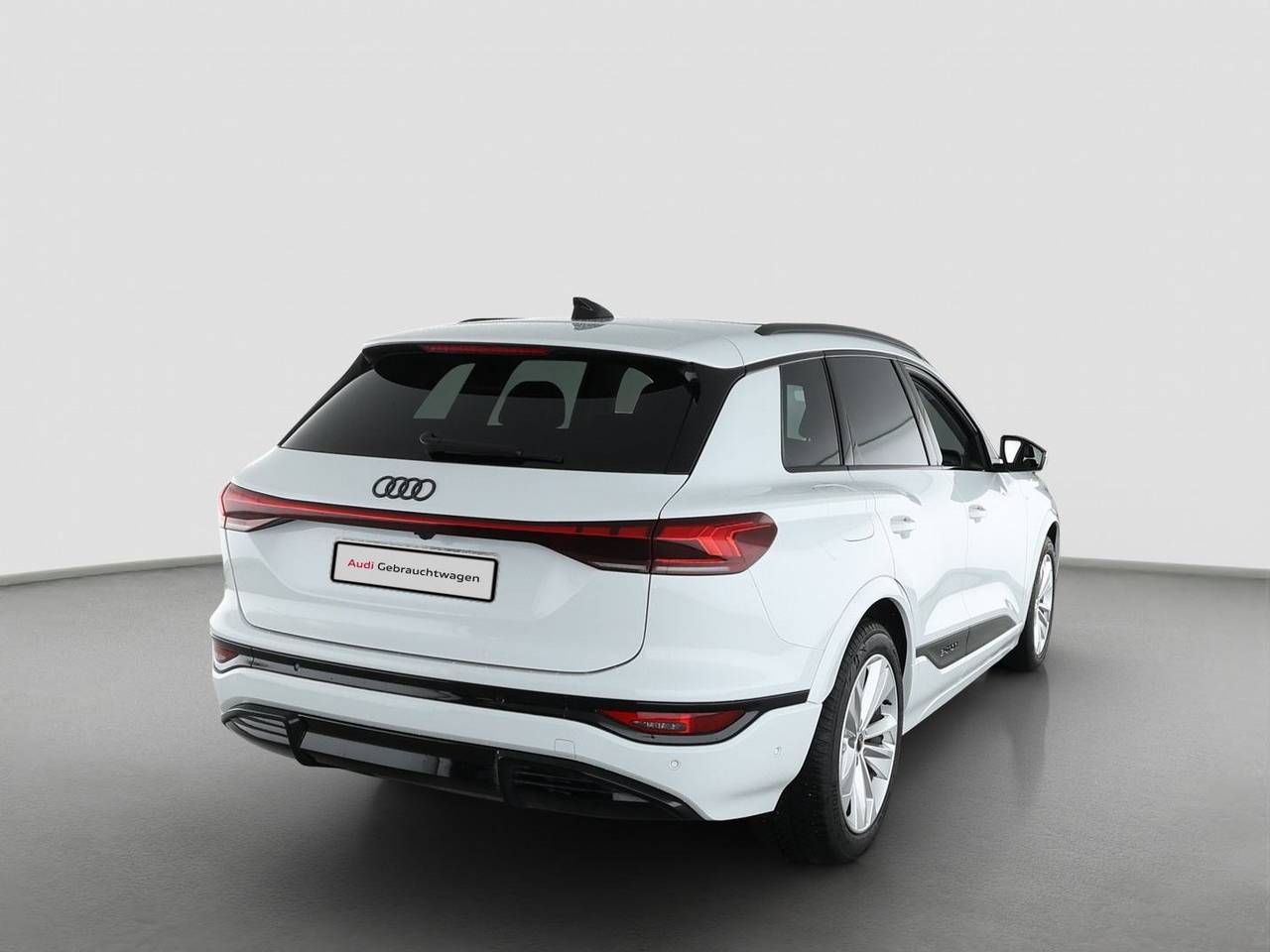 Fahrzeugabbildung Audi Q6 e-tron 185 kW S-Line B&O|AHK|HUD|Pano|4xSHZG
