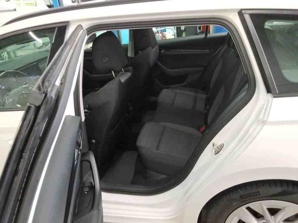 Fahrzeugabbildung SKODA Octavia Combi 1.4 TSI Ambition iV ACC|LED|Navi